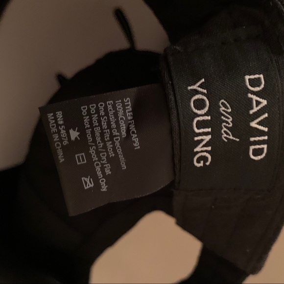 Feeling Lucky shamrock ball cap black green NWT - Picture 2 of 4